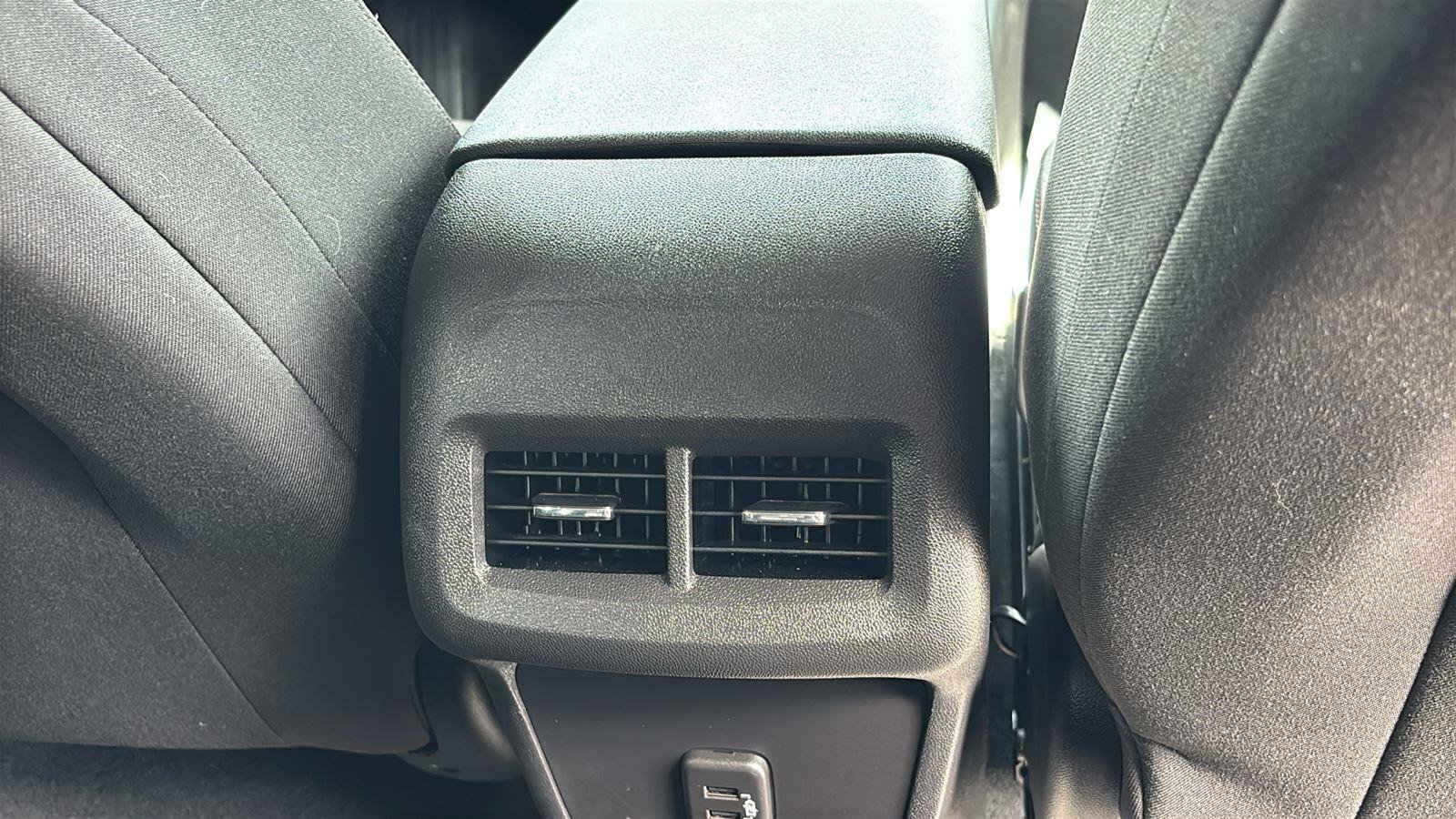 Certified 2023 Chevrolet Equinox LT FWD image 23