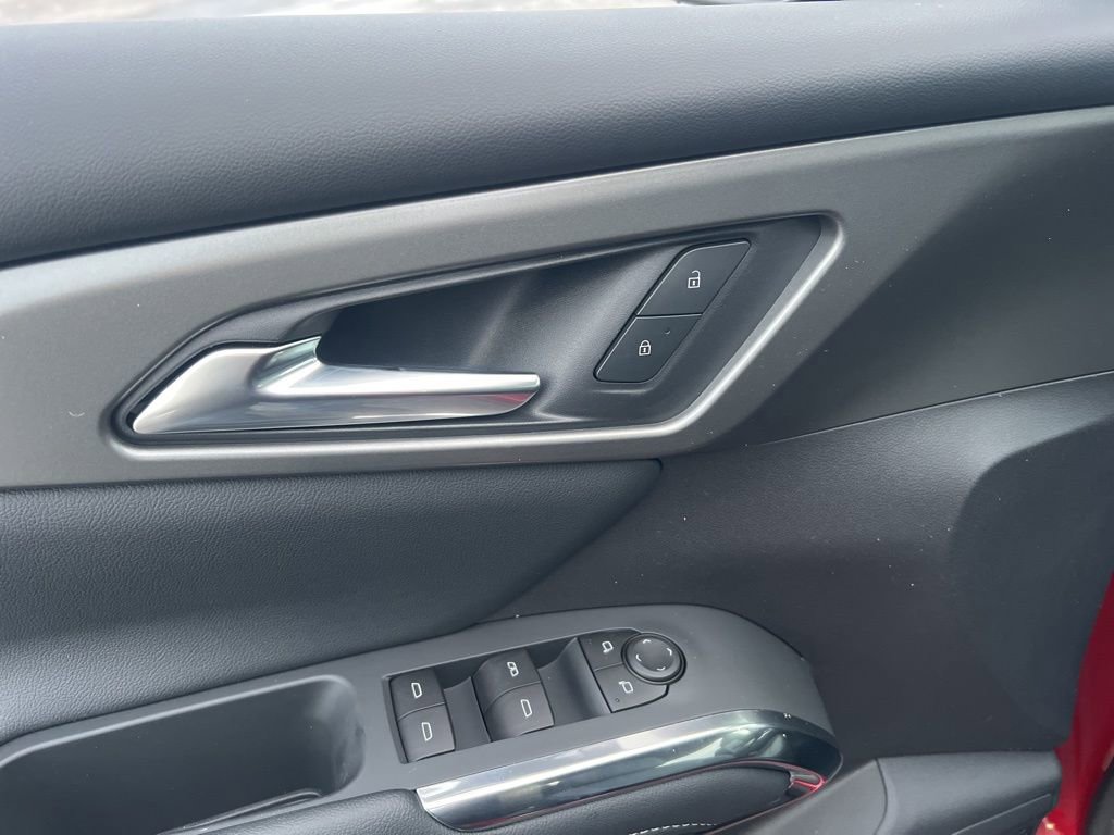 New 2026 Chevrolet Traverse LT w/ Midnight/Sport Edition image 8