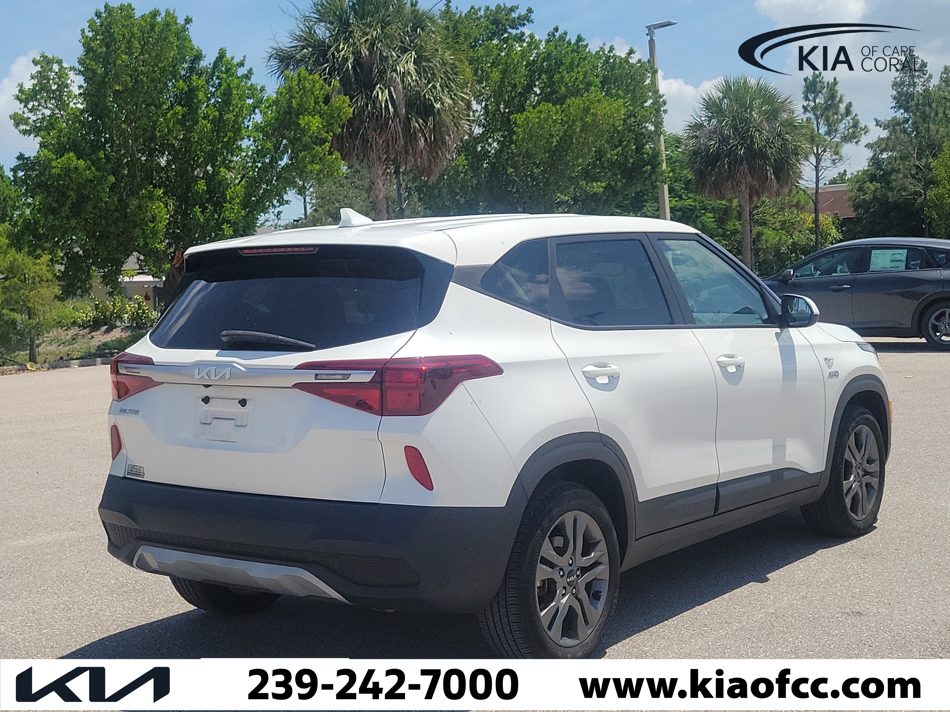 Used 2023 Kia Seltos LX AWD/4WD image 6