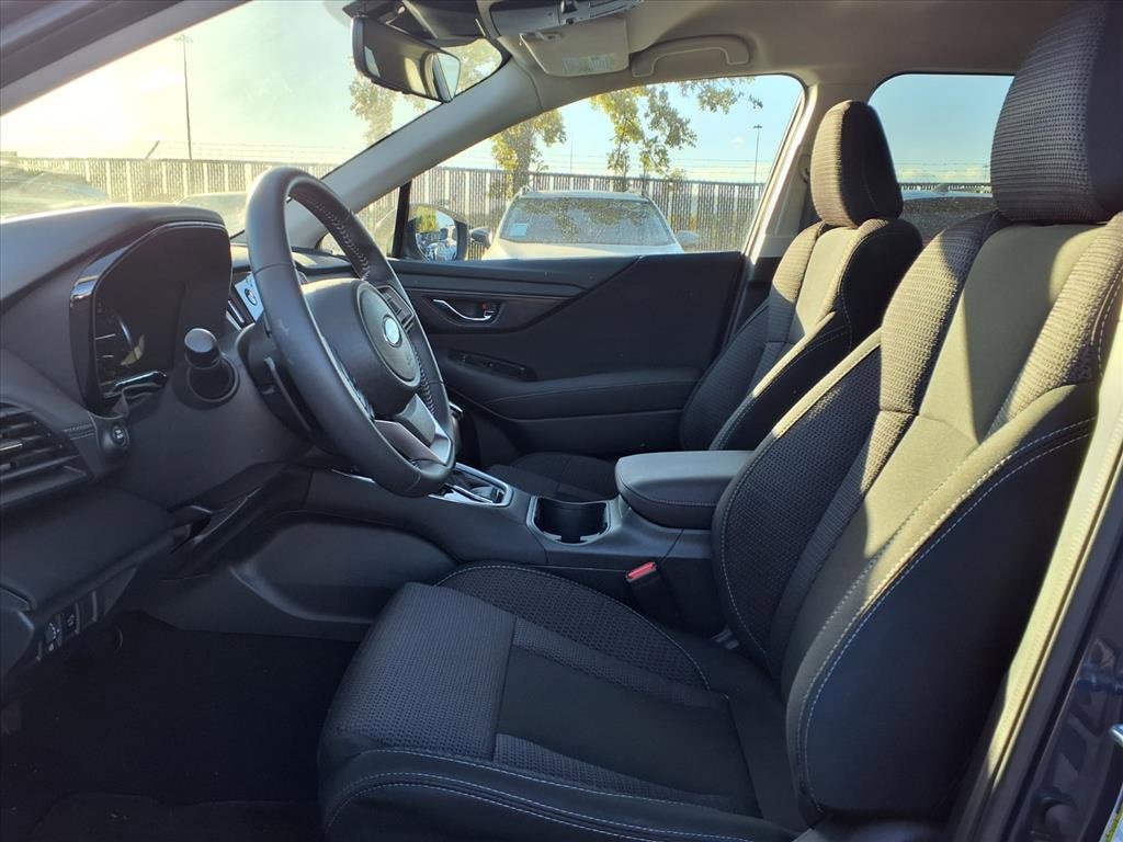 Certified 2025 Subaru Outback Premium image 3