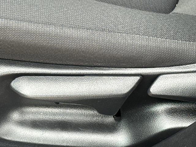 Used 2020 Toyota Corolla LE image 20