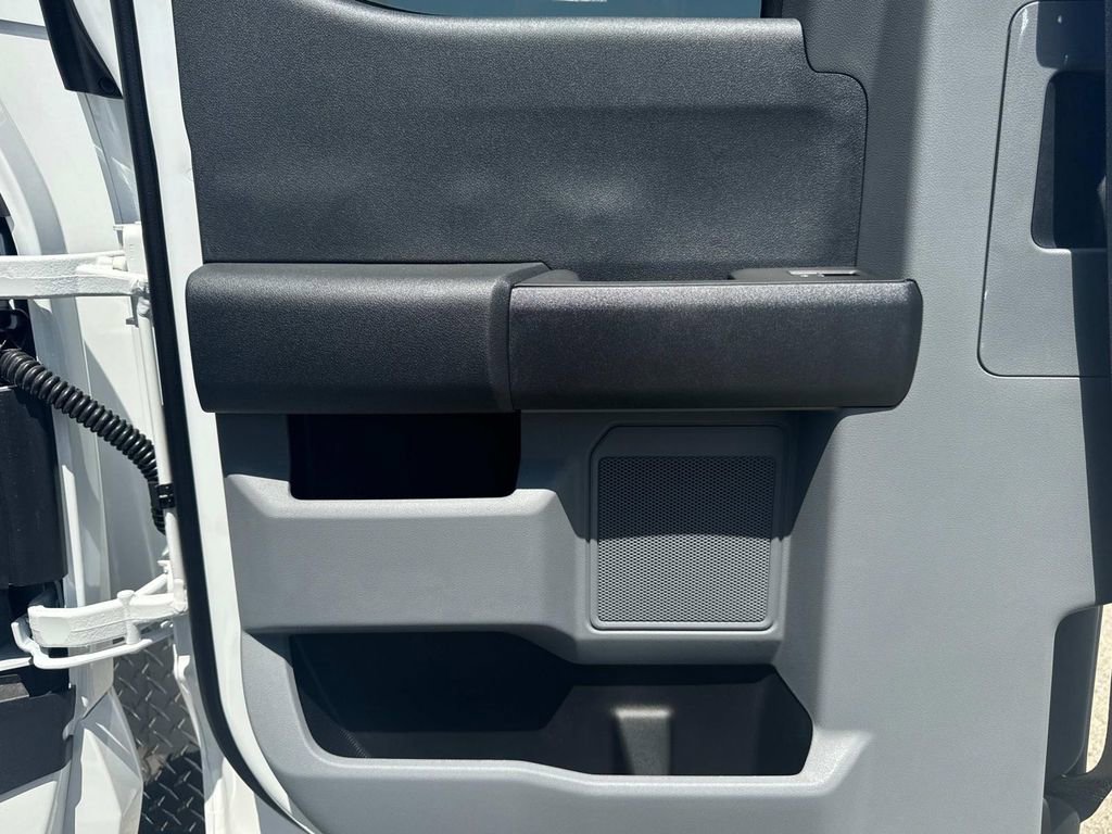 New 2025 Ford F350 XL w/ XL Chrome Package image 22