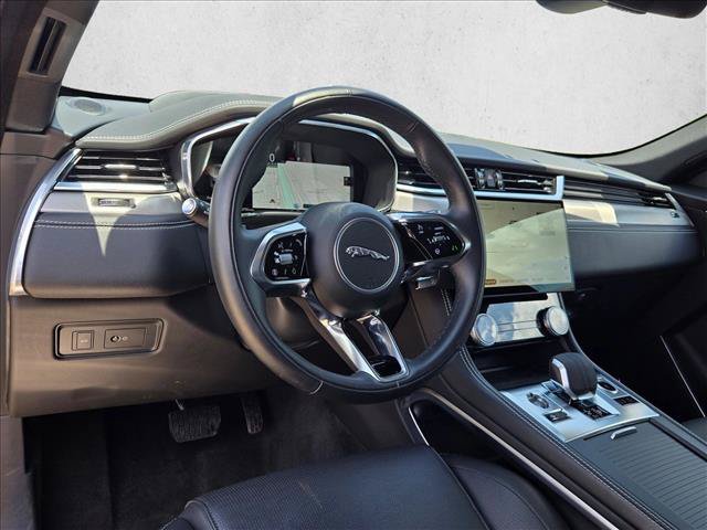 Used 2026 Jaguar F-PACE R-Dynamic S AWD/4WD image 10