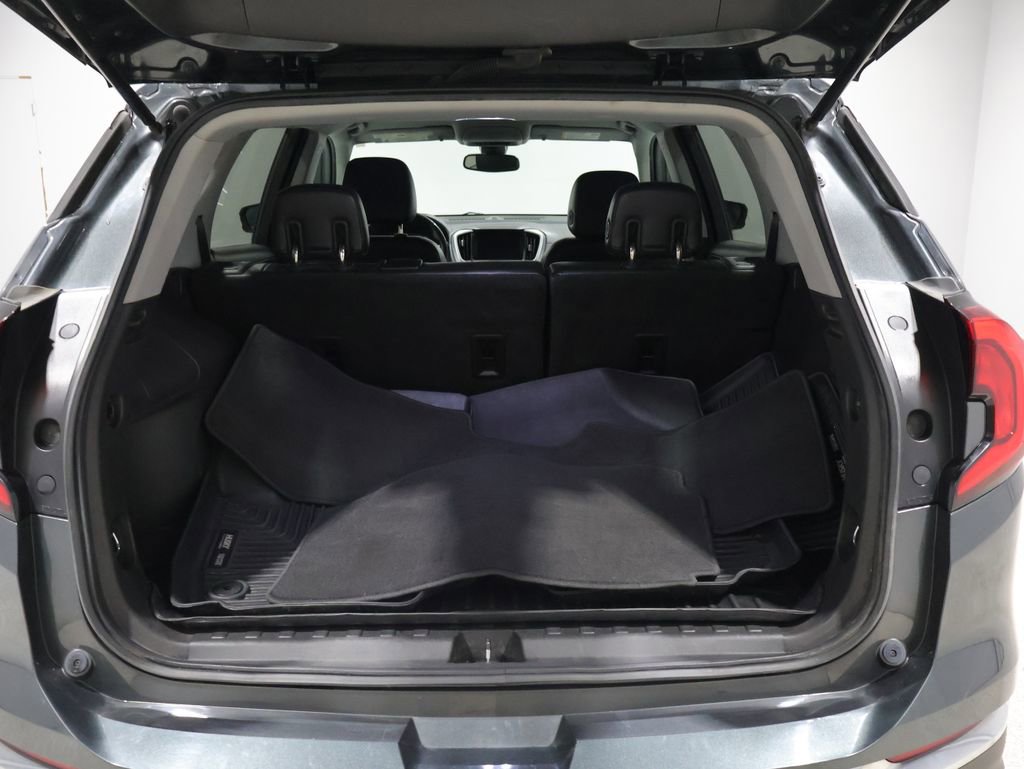 Used 2020 GMC Terrain SLT image 4