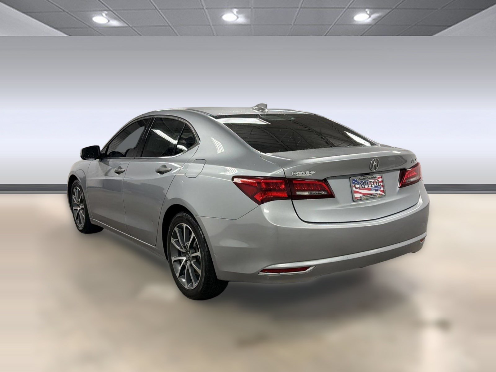 Used 2017 Acura TLX w/ Technology Package FWD image 3