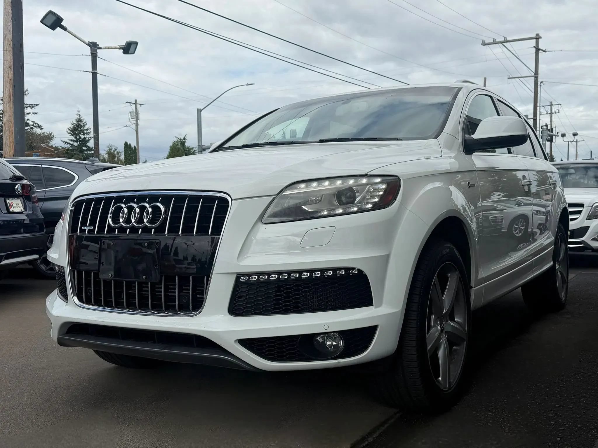 Used 2014 Audi Q7 3.0T S line Prestige w/ Towing Package AWD/4WD image 11