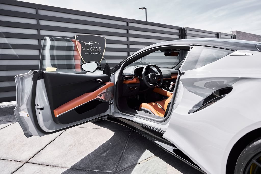 Used 2026 Lotus Emira RWD image 28