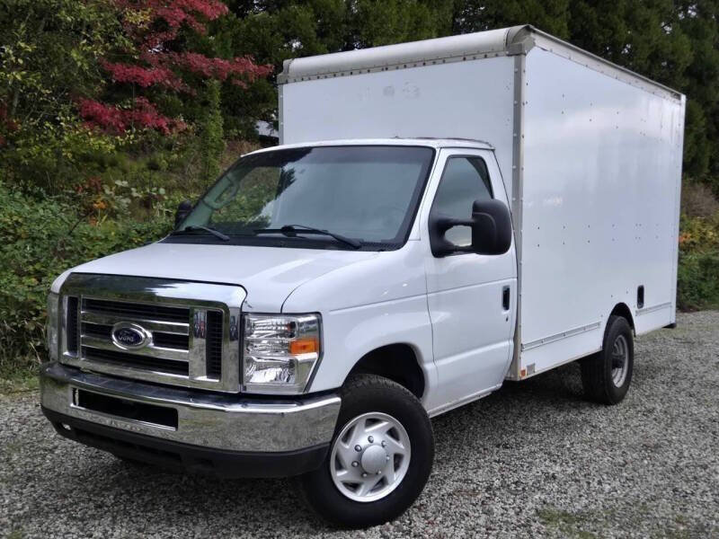 Used 2015 Ford E-350 and Econoline 350 Super Duty w/ Power Windows & Locks Group RWD image 7