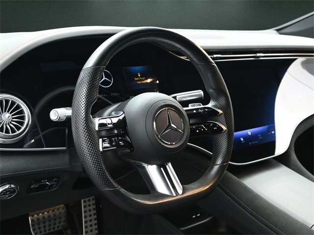 Used 2022 Mercedes-Benz EQS 580 4MATIC Sedan image 23