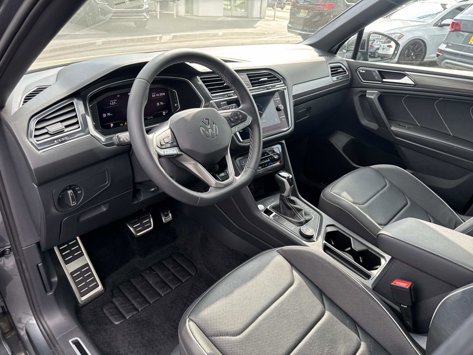 Certified 2023 Volkswagen Tiguan SEL R-Line image 16