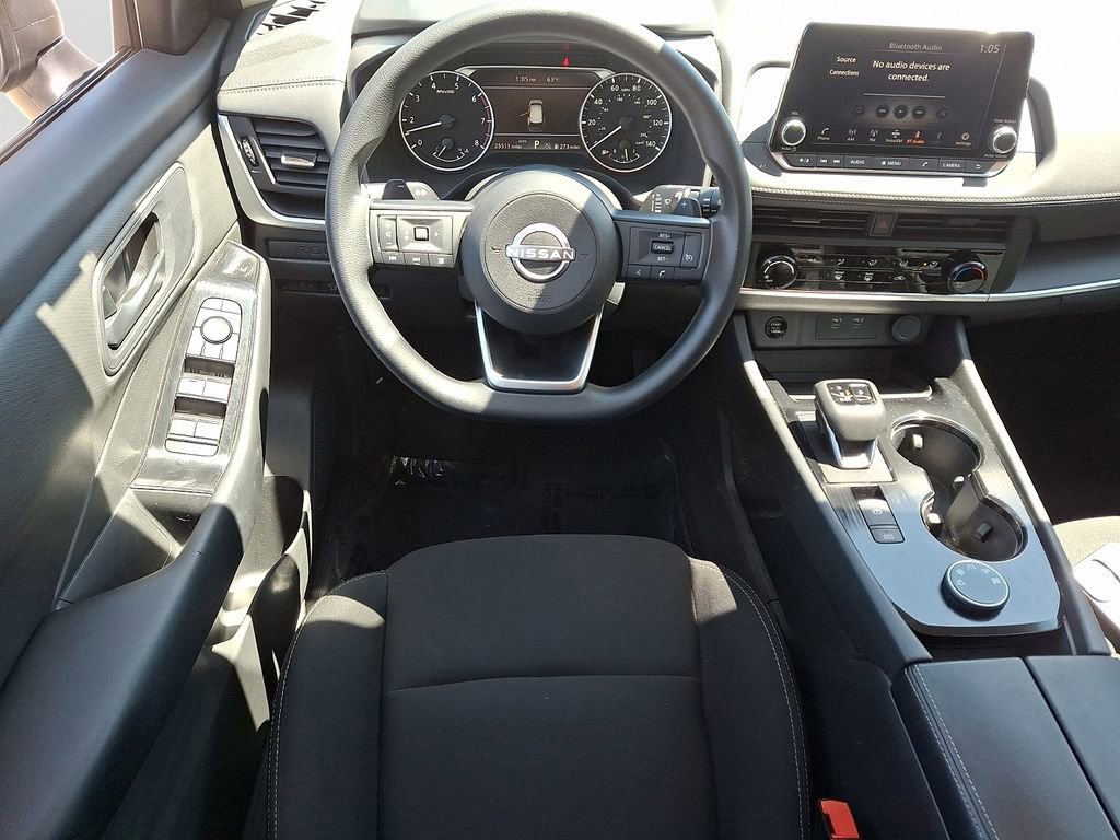 Used 2024 Nissan Rogue S AWD/4WD image 12