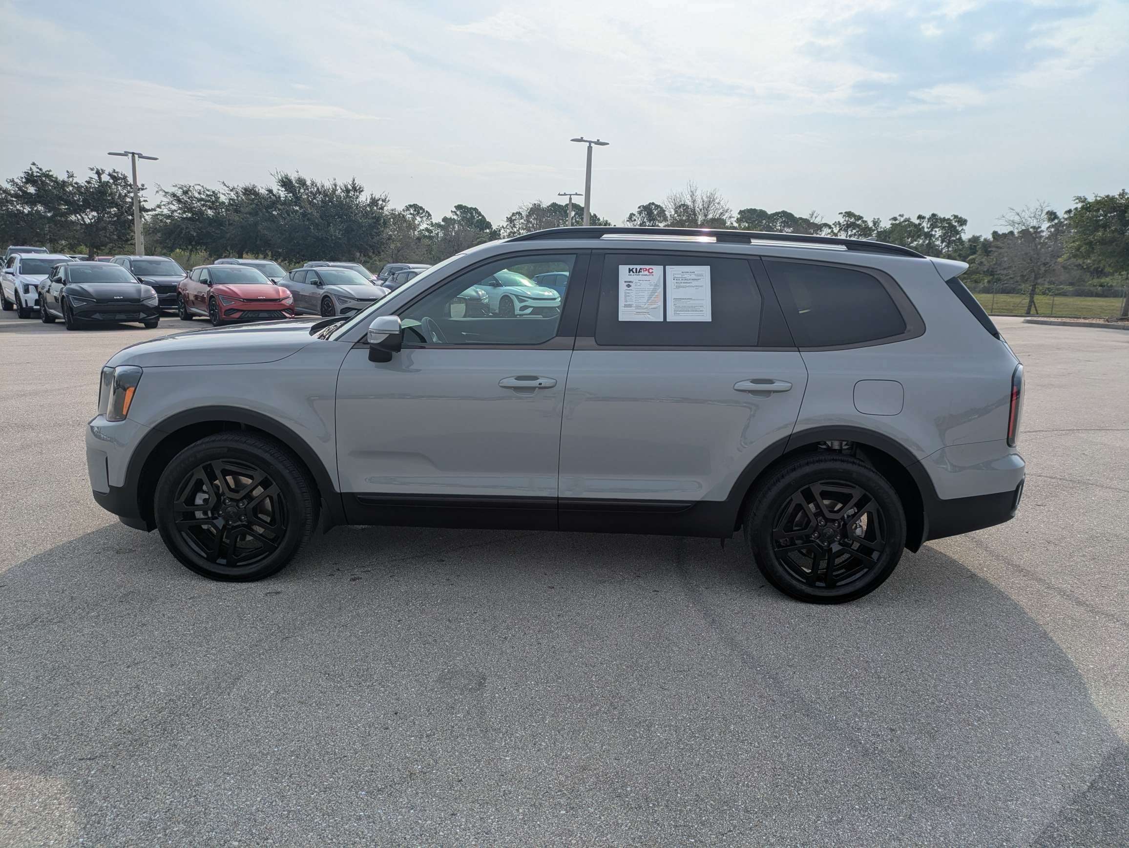 Certified 2025 Kia Telluride EX X-Line AWD/4WD image 8