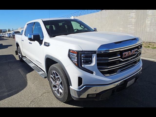 Used 2022 GMC Sierra 1500 SLT w/ SLT Premium Plus Package image 2