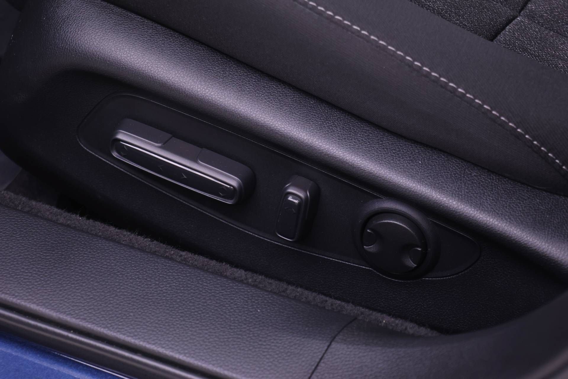 Certified 2024 Honda Accord EX image 15