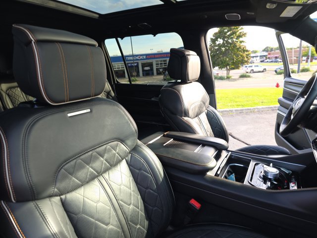 Used 2025 Jeep Grand Wagoneer L Series III w/ Quick Order Packagew 28T AWD/4WD image 41