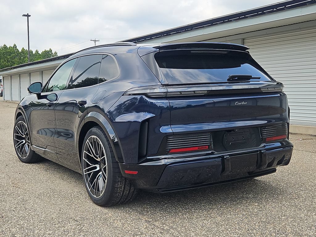 New 2026 Porsche Cayenne Turbo AWD/4WD image 3