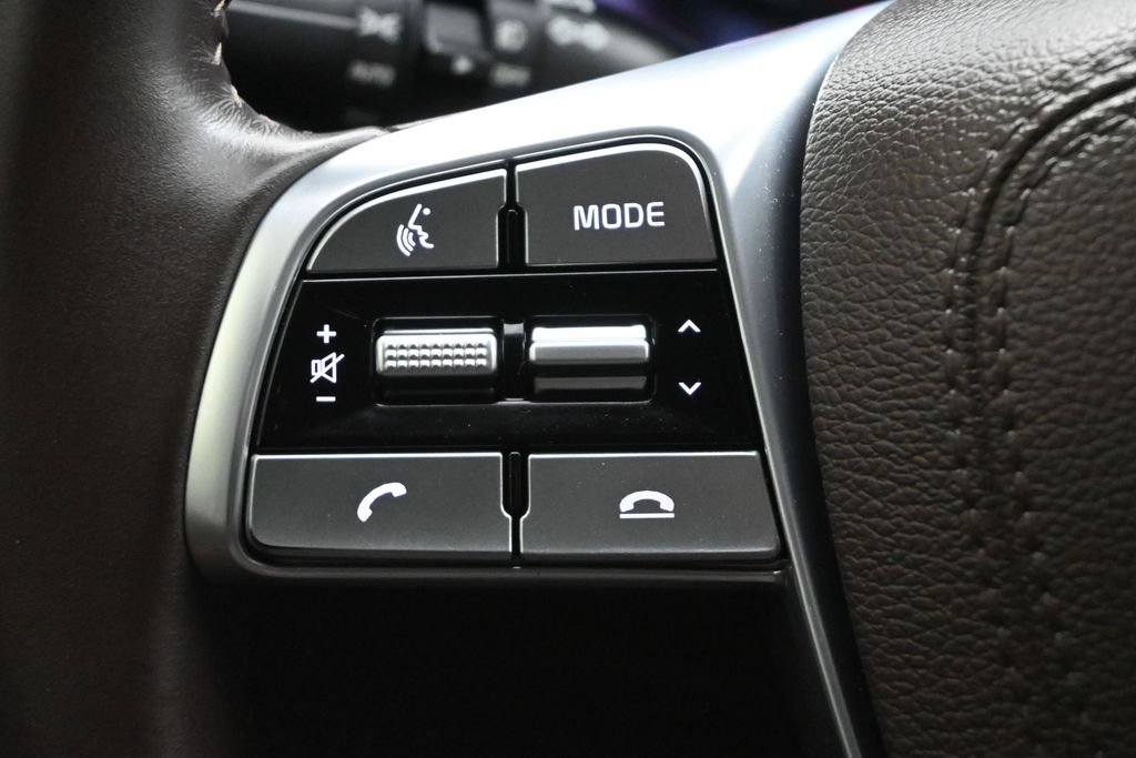 Used 2022 Kia Telluride SX w/ Towing Package FWD image 9