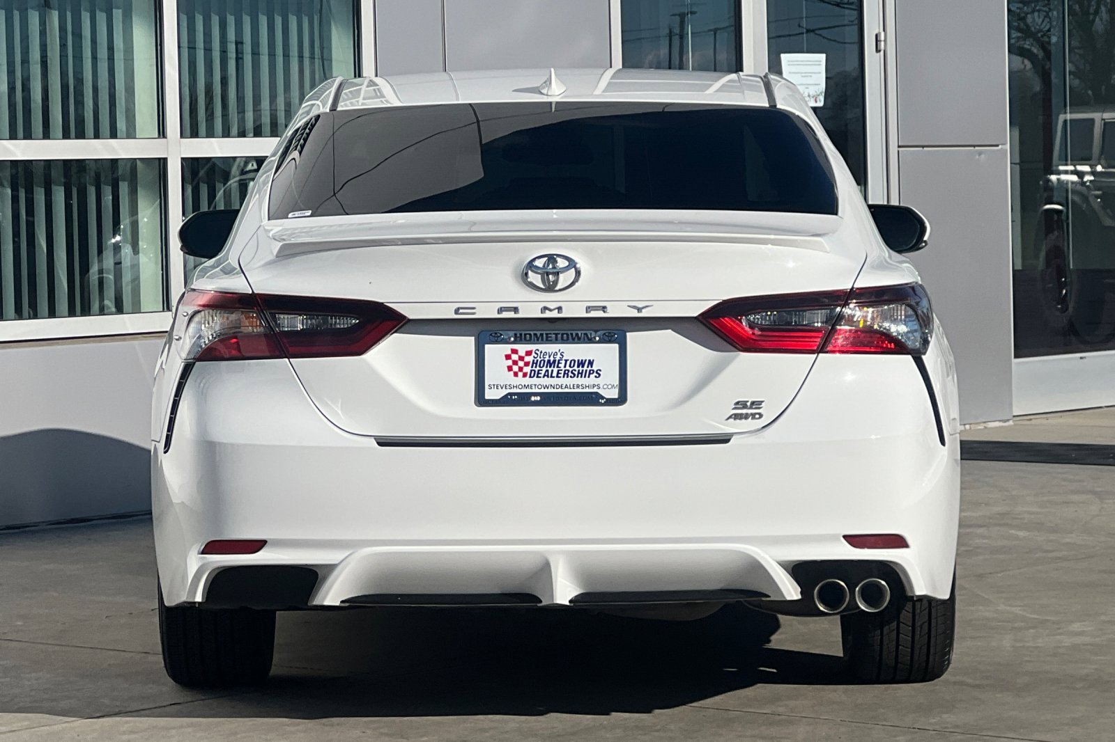 Used 2023 Toyota Camry SE image 5