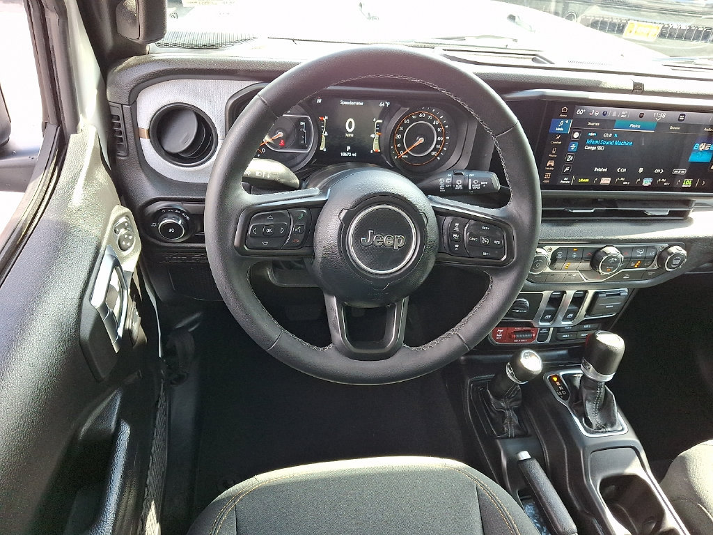 Certified 2025 Jeep Wrangler Sport AWD/4WD image 11