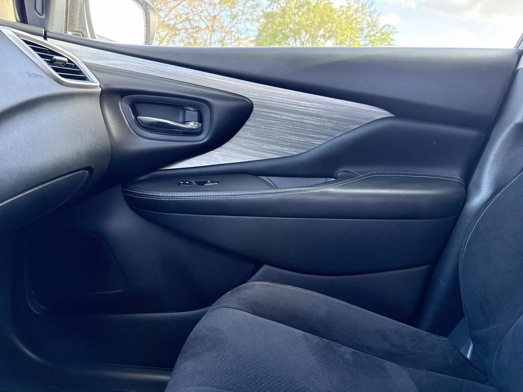 Used 2018 Nissan Murano SV image 26