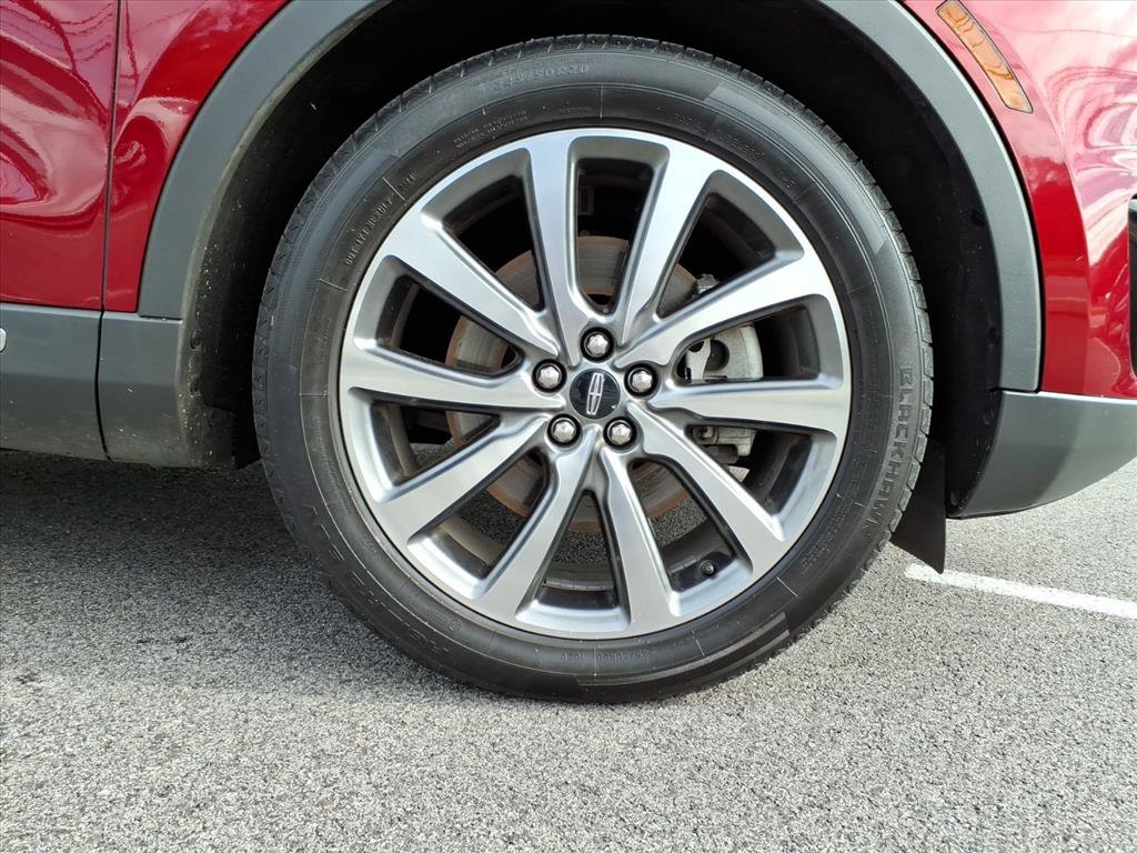 Used 2019 Lincoln Nautilus Select image 9