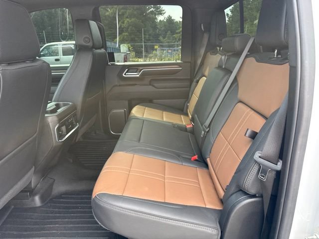 Used 2025 Chevrolet Silverado 2500 High Country w/ High Country Premium Package AWD/4WD image 14