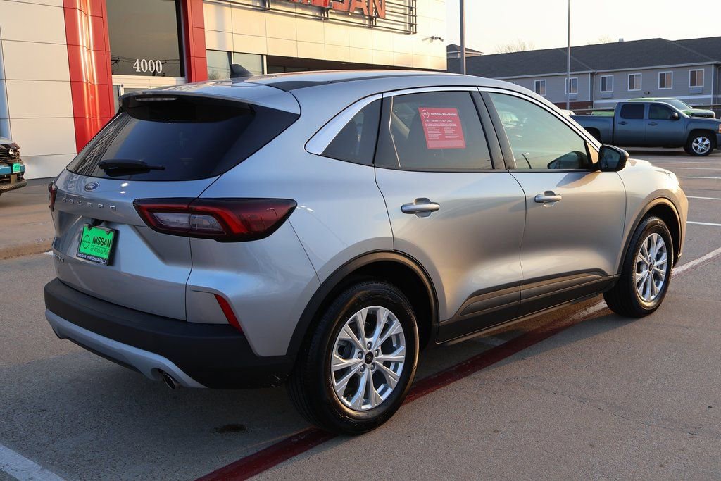 Used 2024 Ford Escape Active image 6