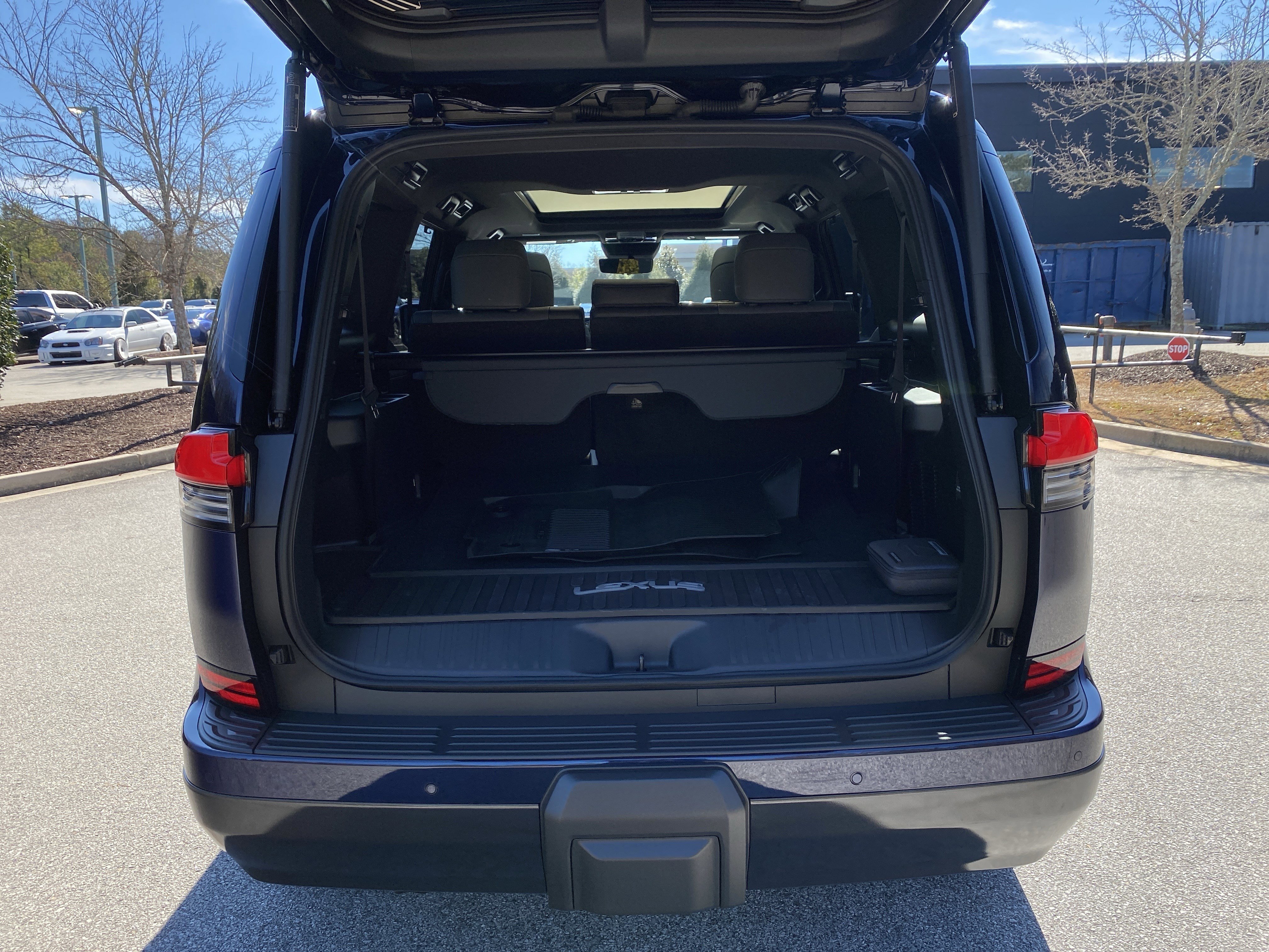 Used 2025 Lexus GX 550 w/ Accessory Package (2T) AWD/4WD image 49