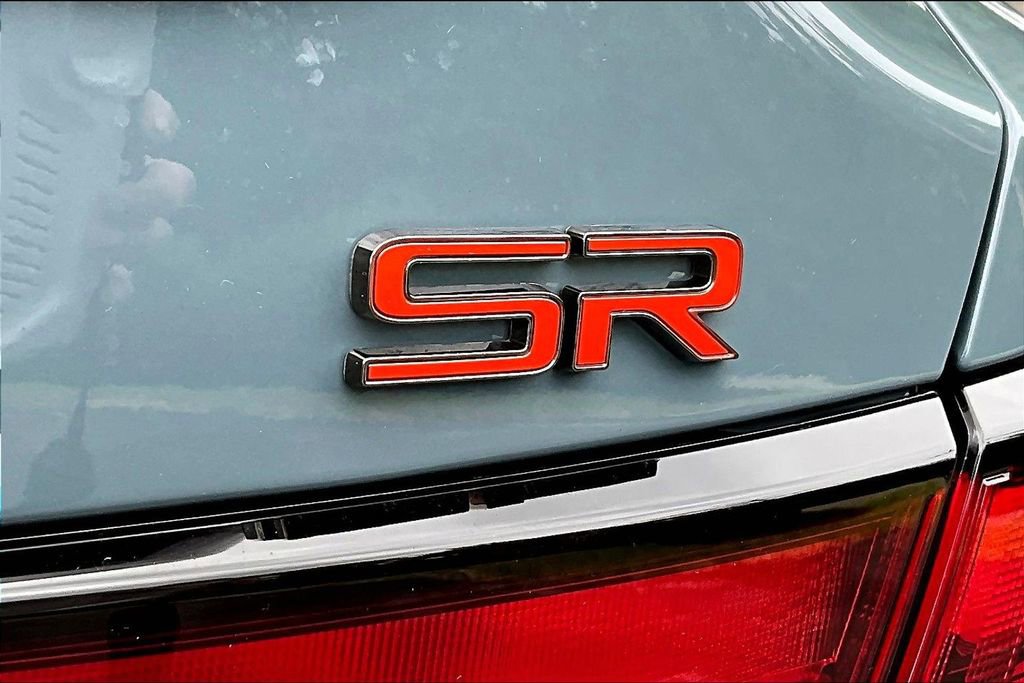 Used 2024 Nissan Sentra SR w/ SR Premium Package FWD image 27