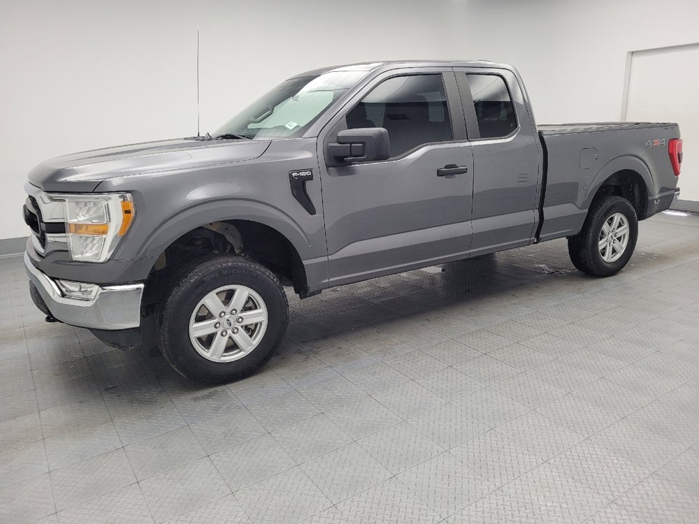 Used 2021 Ford F150 XLT image 2