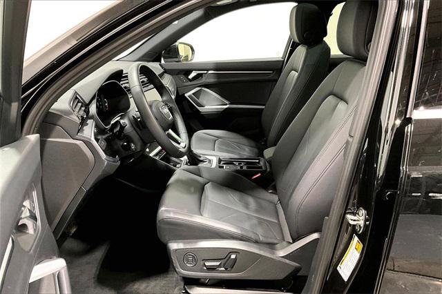 Certified 2025 Audi Q3 2.0T Premium w/ Convenience Package image 26