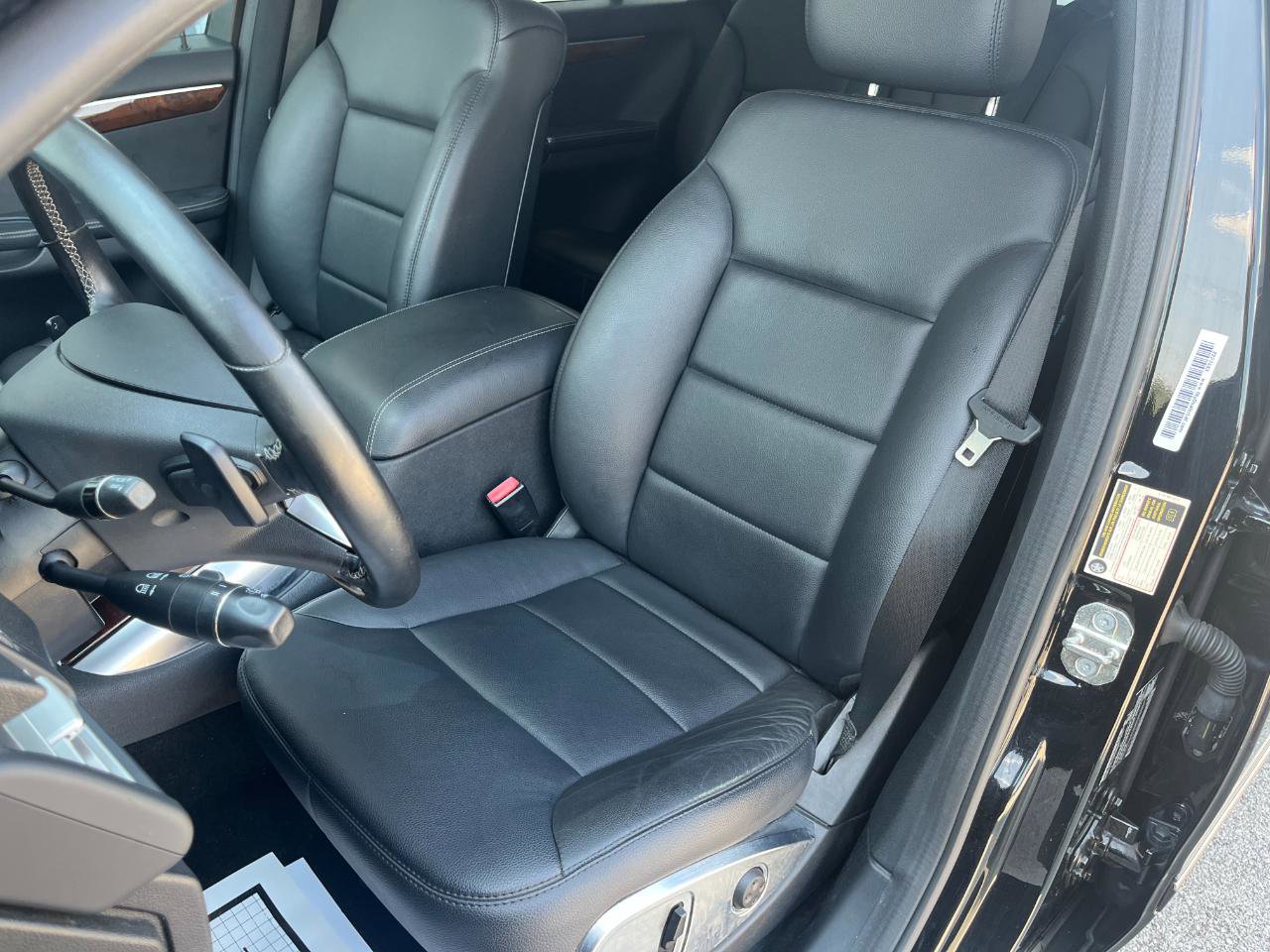 Used 2011 Mercedes-Benz R 350 BlueTEC 4MATIC image 11