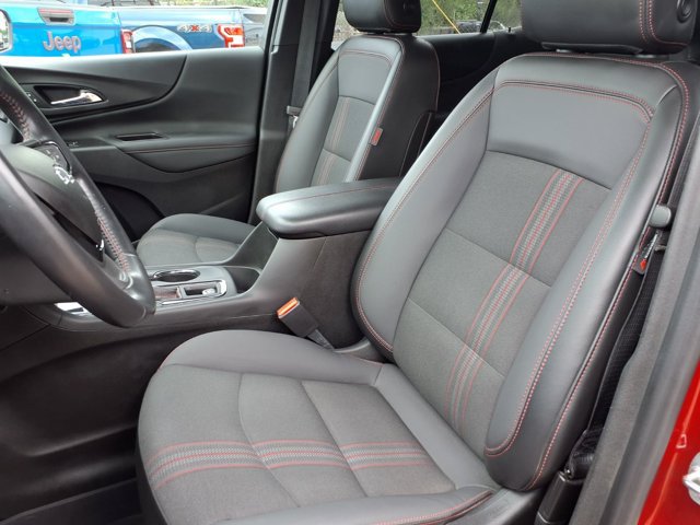 Used 2022 Chevrolet Equinox RS w/ LPO, Floor Liner Package FWD image 3