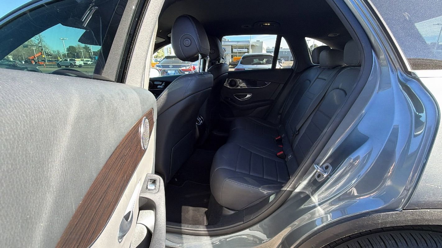 Used 2022 Mercedes-Benz GLC 300 4MATIC image 10