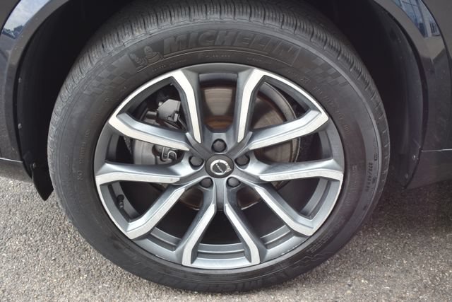 Used 2017 Volvo XC90 T6 Momentum w/ Convenience Package AWD/4WD image 51