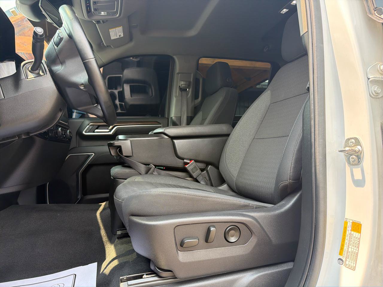 Used 2025 Chevrolet Silverado 2500 LT AWD/4WD image 9