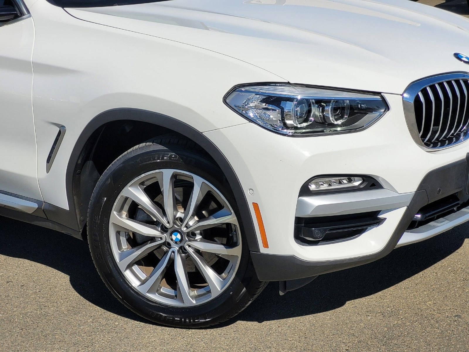 Used 2019 BMW X3 xDrive30i w/ Premium Package image 3