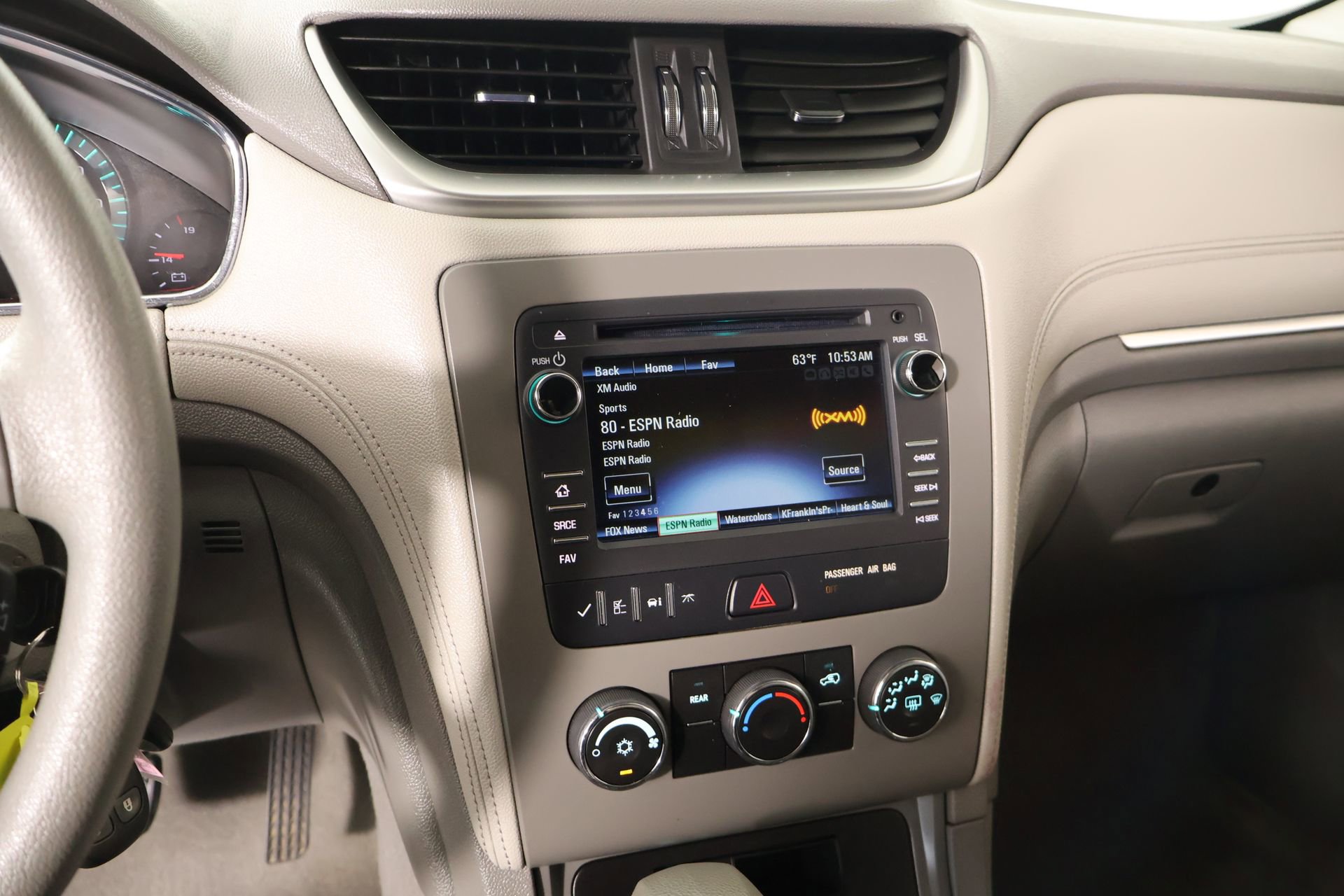 Used 2017 Chevrolet Traverse LS FWD image 5