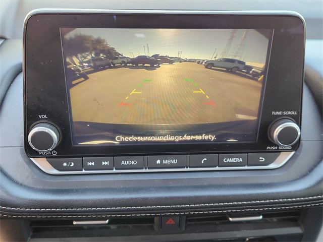 Used 2023 Nissan Rogue SV image 17