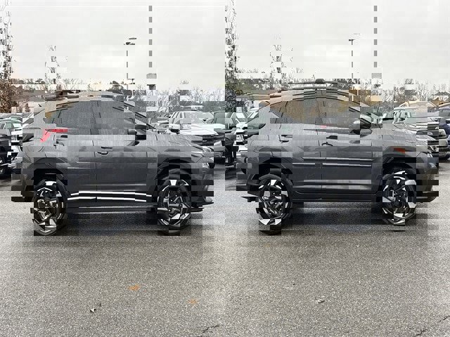 Used 2025 Subaru Crosstrek 2.5i Limited w/ Popular Package #3A image 2