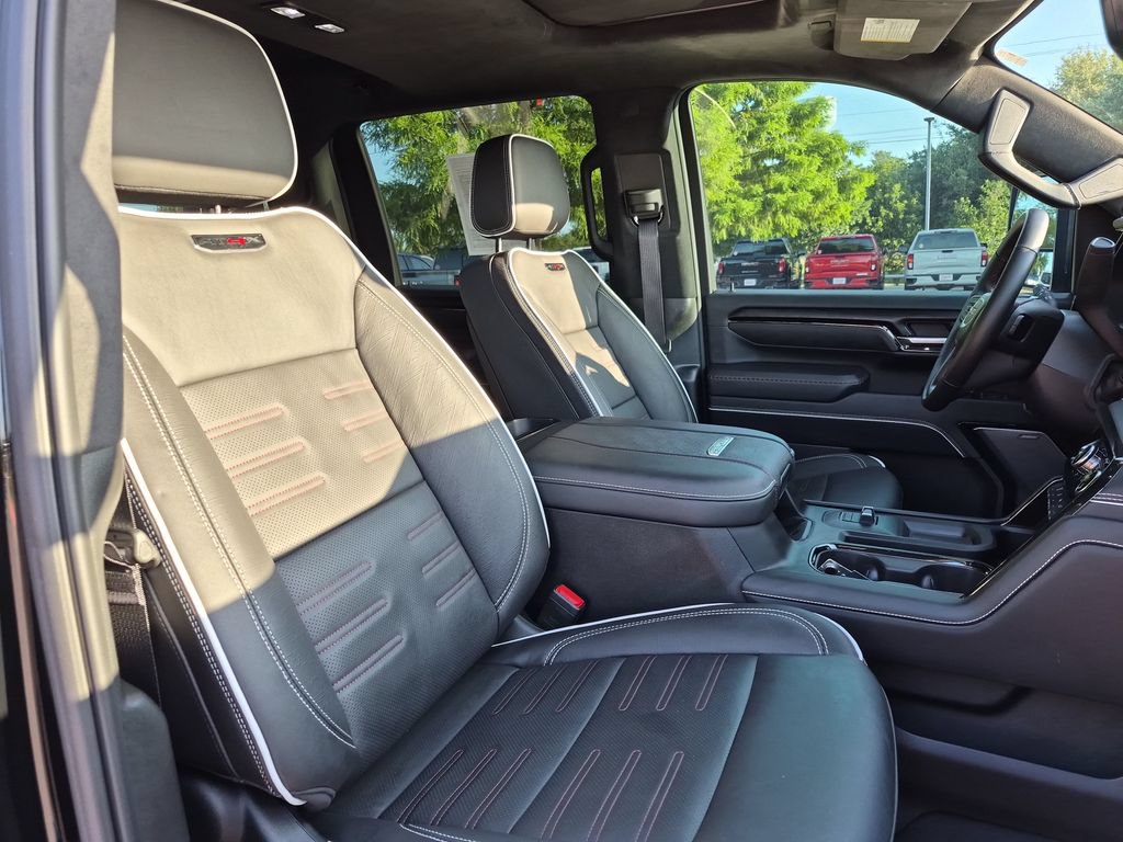 Used 2025 GMC Sierra 2500 AT4X AWD/4WD image 40