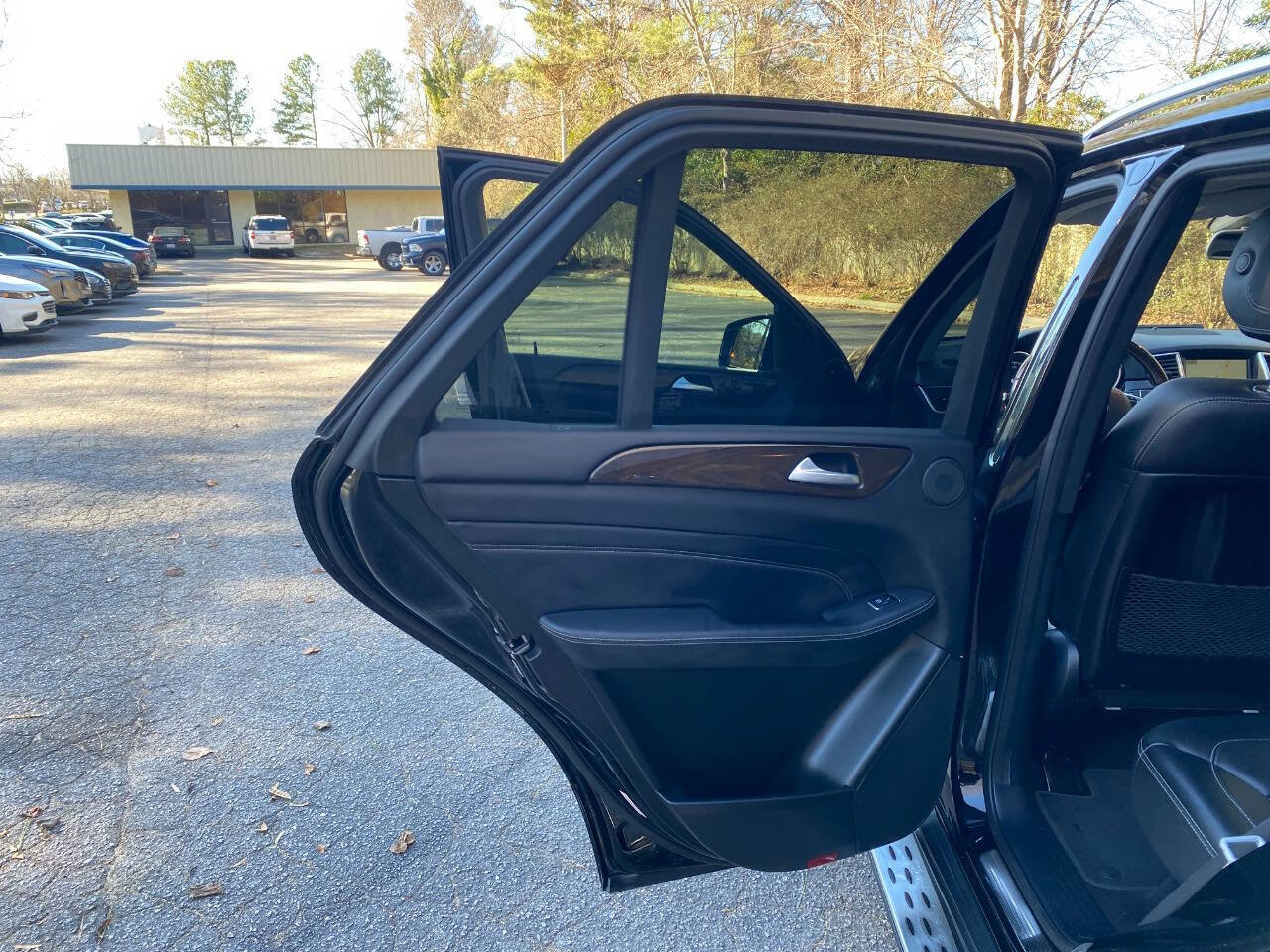 Used 2015 Mercedes-Benz ML 350 4MATIC image 46