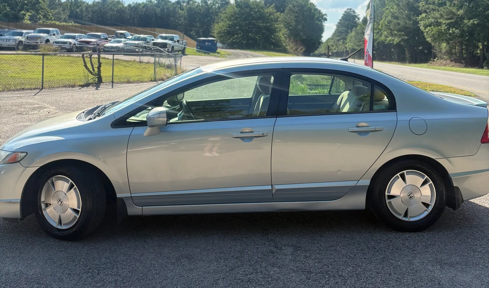 Used 2006 Honda Civic Hybrid Sedan image 3