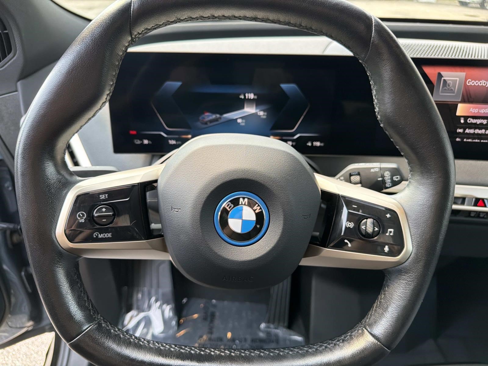 Certified 2022 BMW iX xDrive50 w/ Sport Package AWD/4WD image 24