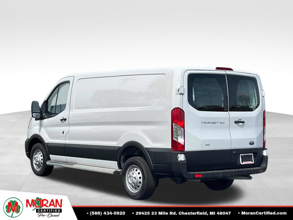 Used 2024 Ford Transit 250 Low Roof AWD w/ Exterior Upgrade Package image 4