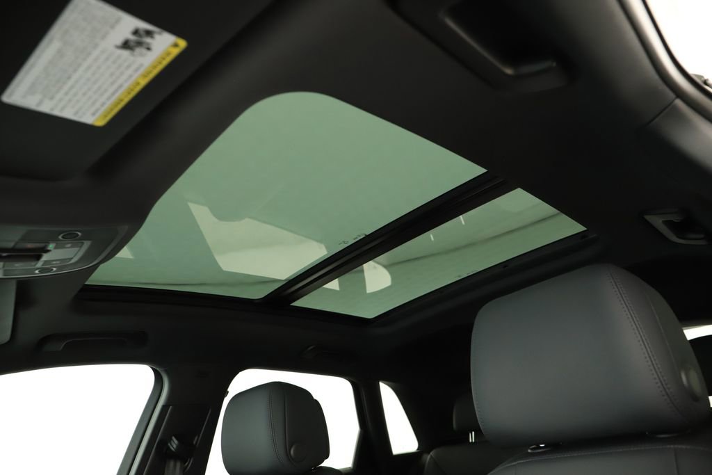 New 2025 Audi Q3 2.0T Premium image 27