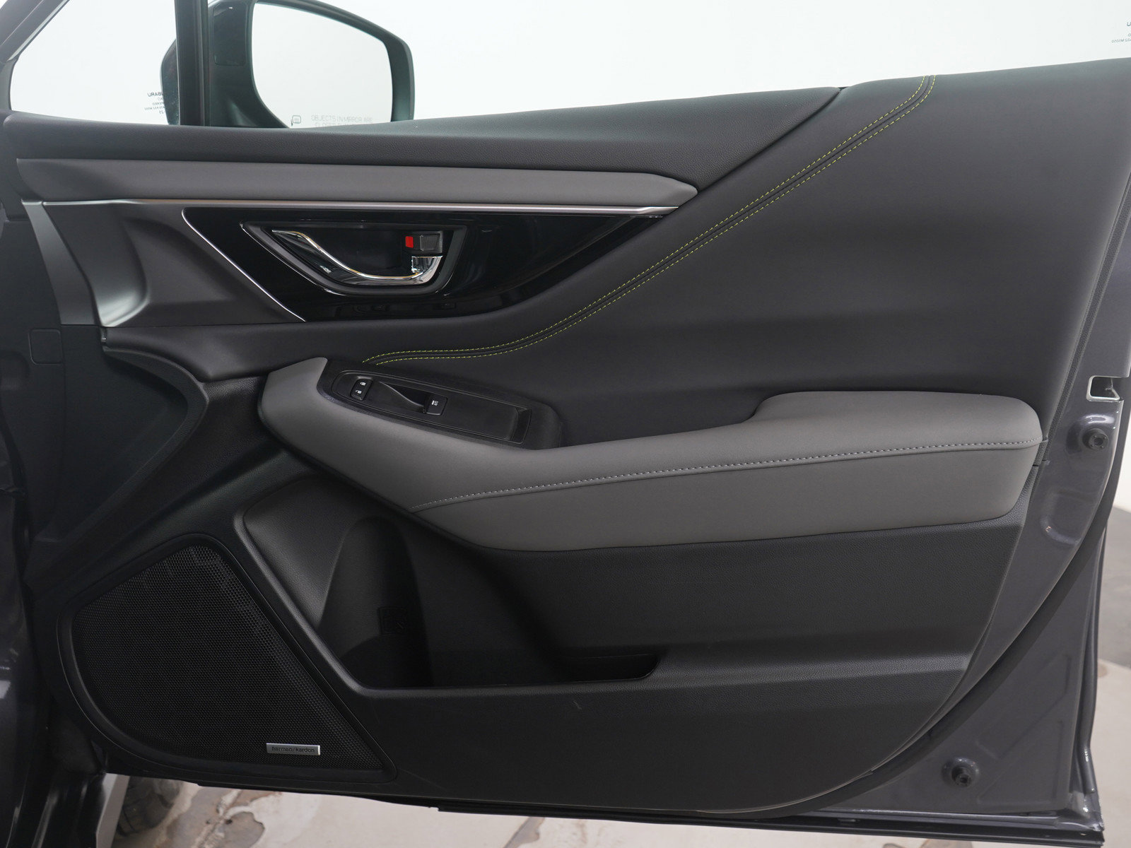 Used 2025 Subaru Outback Onyx Edition image 12