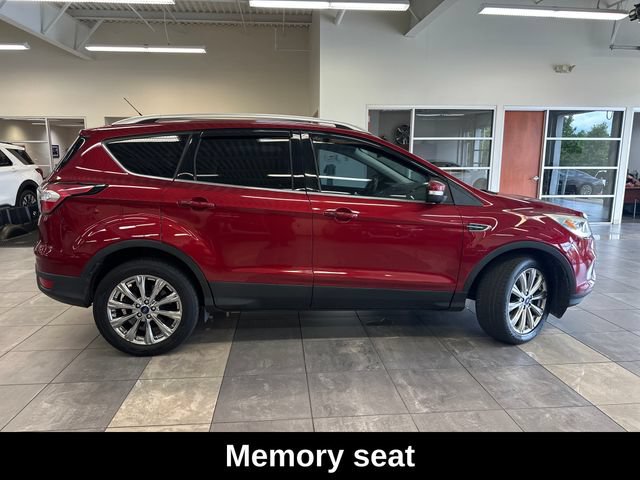 Used 2017 Ford Escape Titanium AWD/4WD image 9