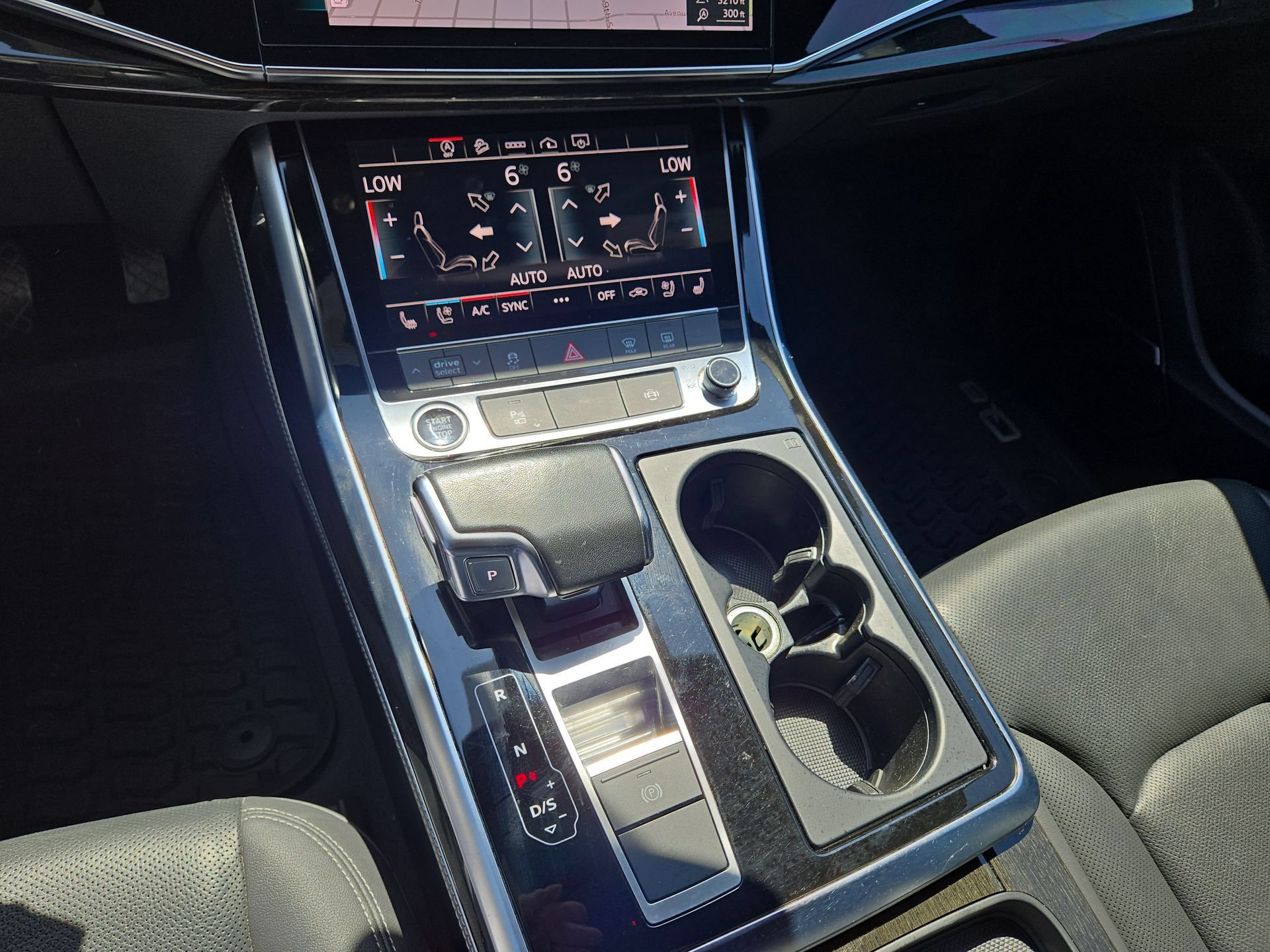 Used 2023 Audi Q8 Premium Plus w/ Premium Plus Package AWD/4WD image 22