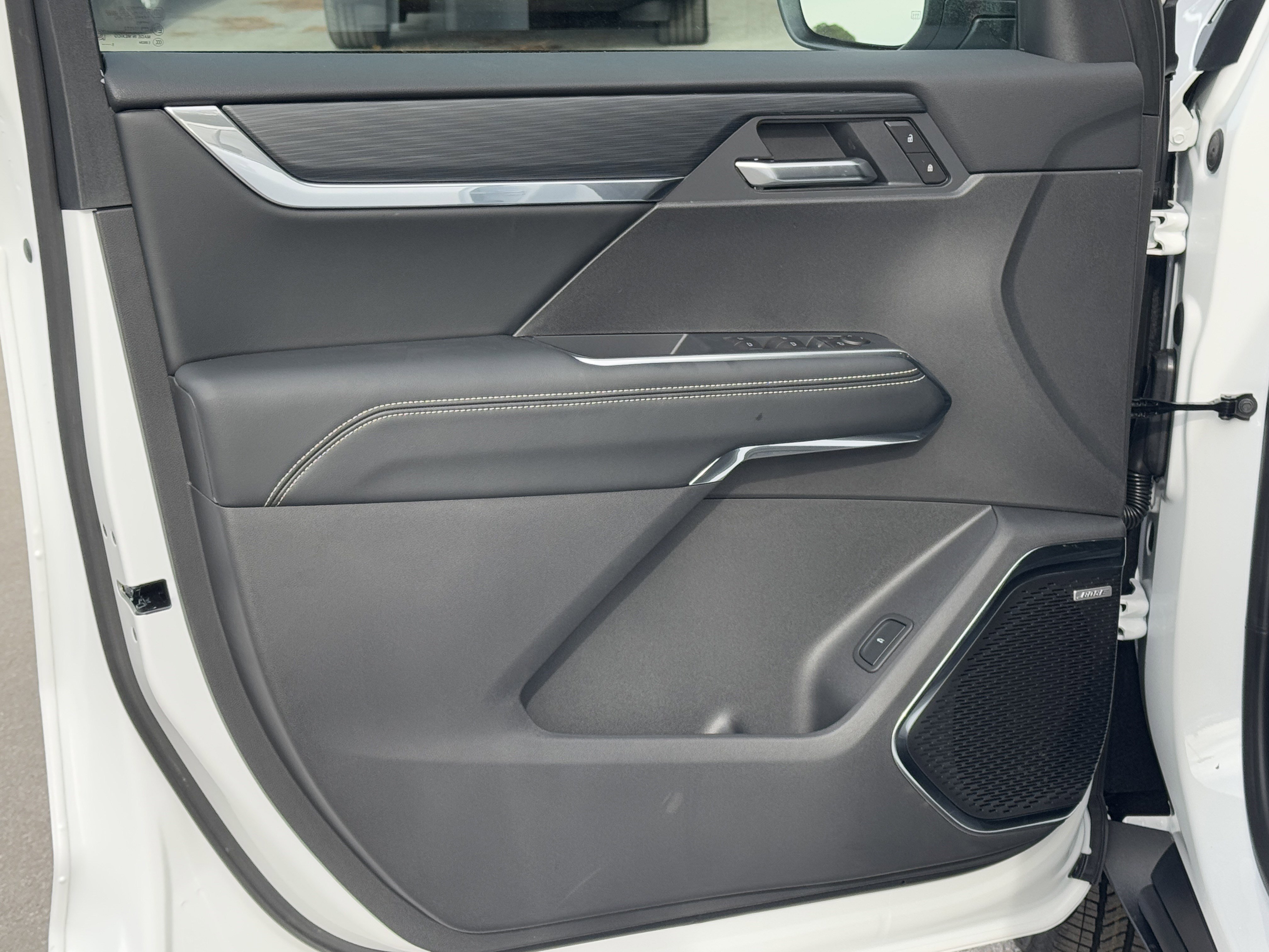 New 2026 GMC Acadia Elevation image 12